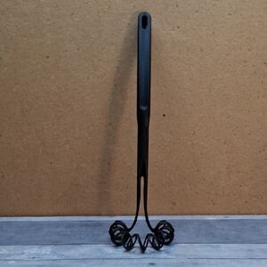 Pampered Chef Black Nylon Spiral Whisk